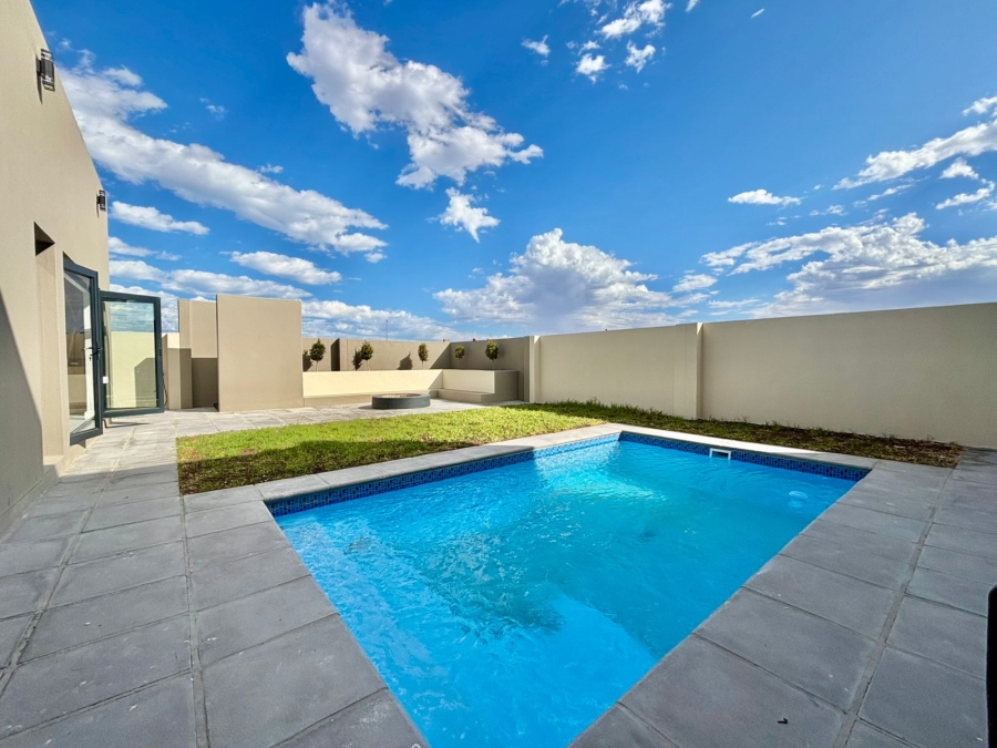 4 Bedroom Property for Sale in Sandown Western Cape